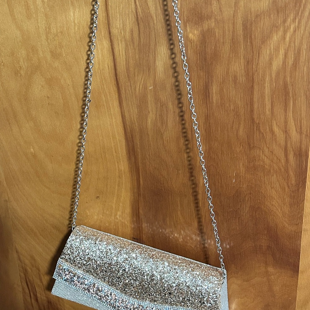 Elegant Rose Gold Glitter Clutch - Picture 2 of 7
